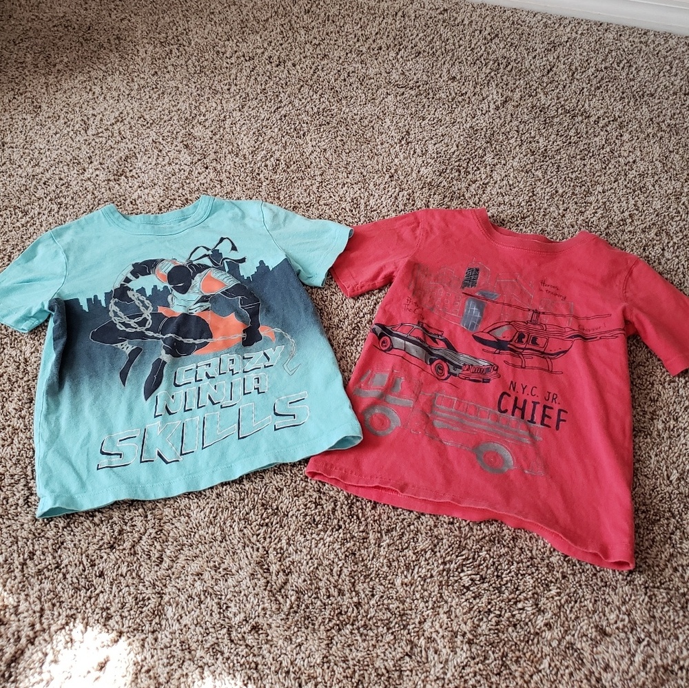 2 boys tshirts size 5t